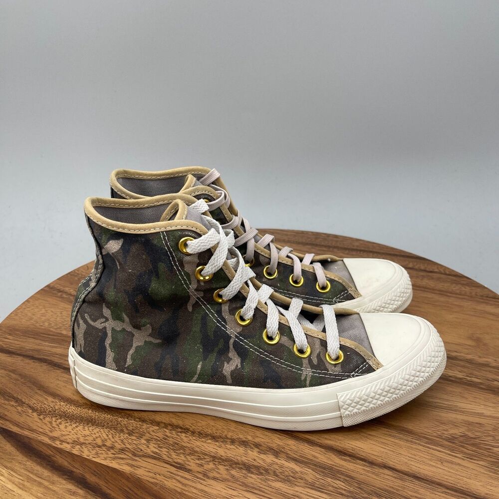 Converse Chuck Taylor All Star High Tops Womens Size 6 Camo Casual Skate Sneaker